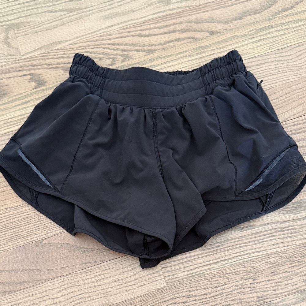 Lululemon black shorts 4